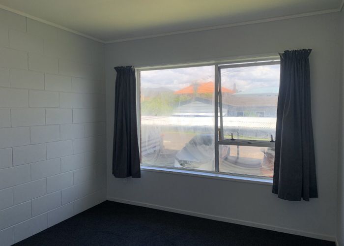  at 3/9 Alston Avenue, Kelston, Waitakere City, Auckland