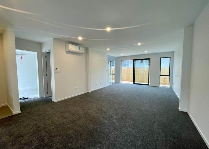  at 3/15 Holland Avenue, Point England, Auckland City, Auckland