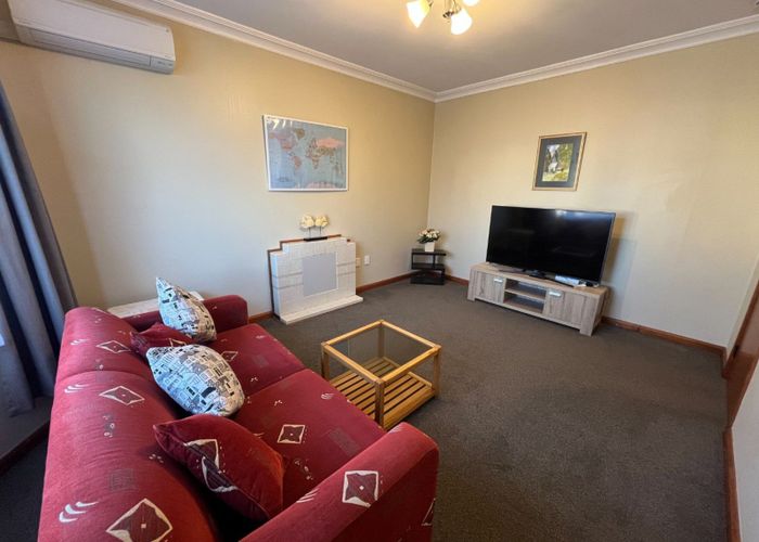  at 3 Terrace Street, Roslyn, Palmerston North, Manawatu / Whanganui