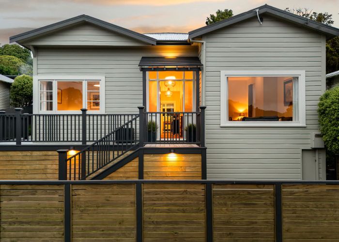  at 9 Plymouth Street, Karori, Wellington, Wellington