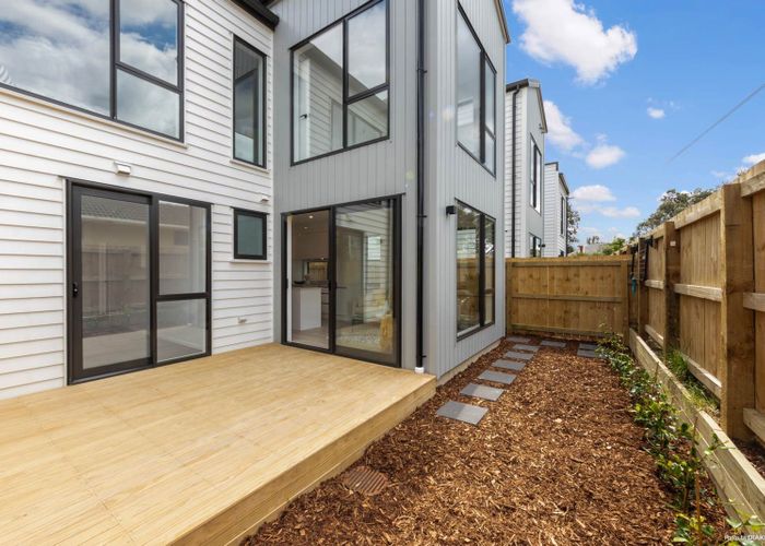  at 7C & 7D Queen Mary Avenue, New Lynn, Waitakere City, Auckland