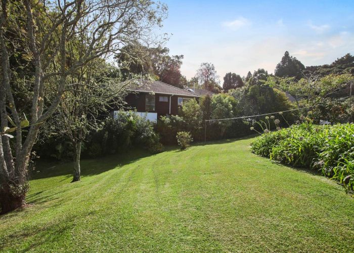  at 70 Lake Road, Northcote, Auckland