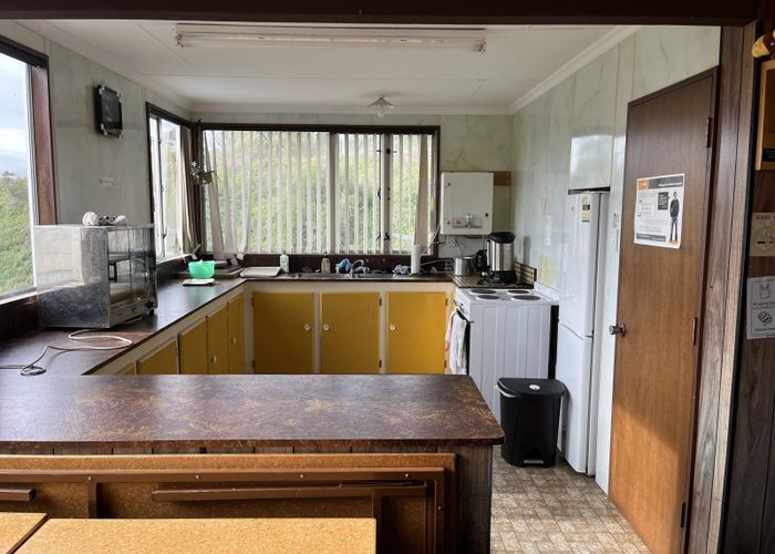  at 16 Bridge Road, Maheno, Waitaki, Otago