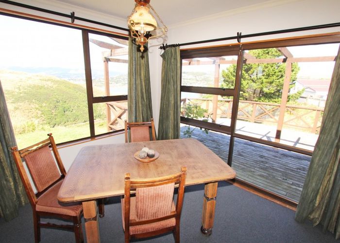  at 4 Crown Hill, Titahi Bay, Porirua
