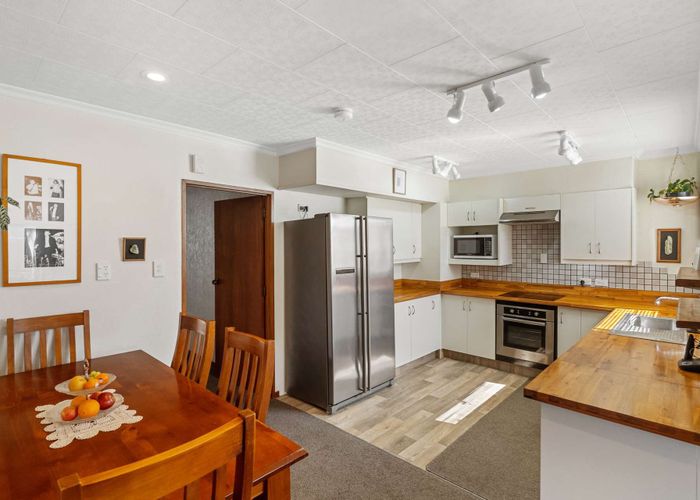  at 5 Bideford Place, Dallington, Christchurch