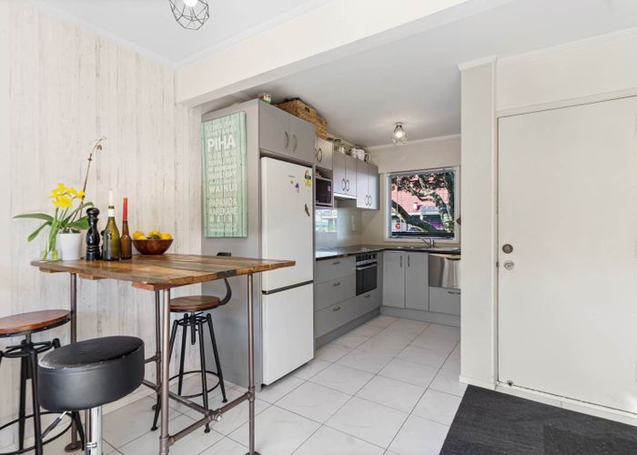  at 5/5 Glen Road, Browns Bay, Auckland