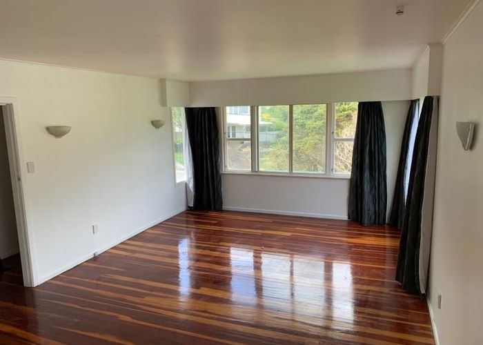 at 17 Canterbury St, Karori, Wellington, Wellington