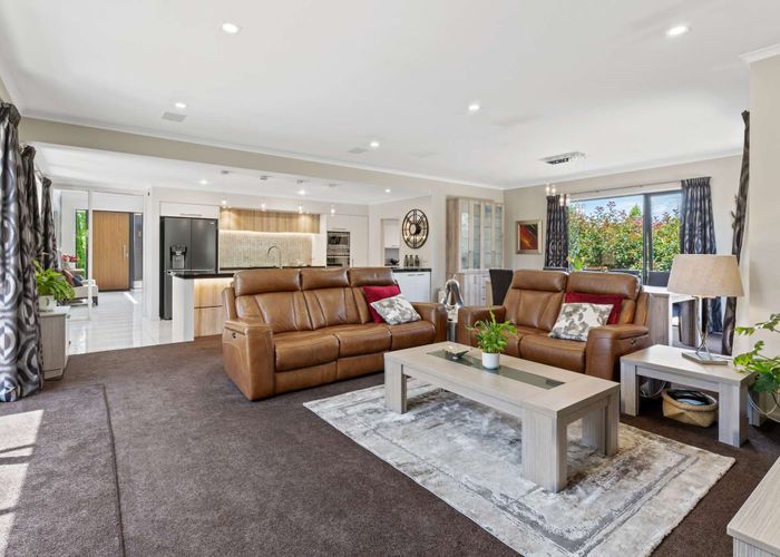  at 53 Glen Oaks Drive, Northwood, Christchurch