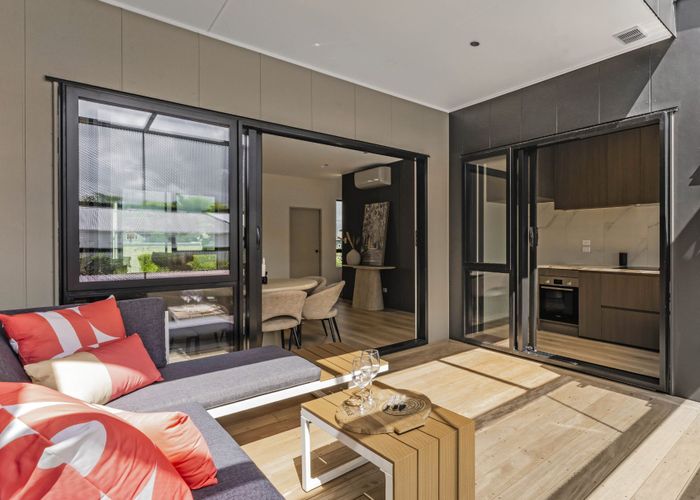  at 4/65 Smale Street, Point Chevalier, Auckland City, Auckland