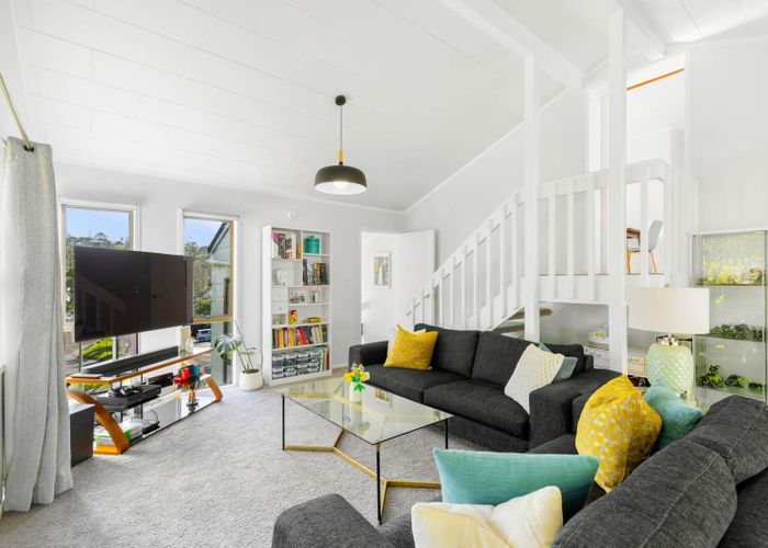  at 2/72 Stredwick Drive, Torbay, North Shore City, Auckland