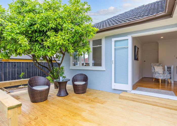  at 5 Anderson Avenue, Point England, Auckland