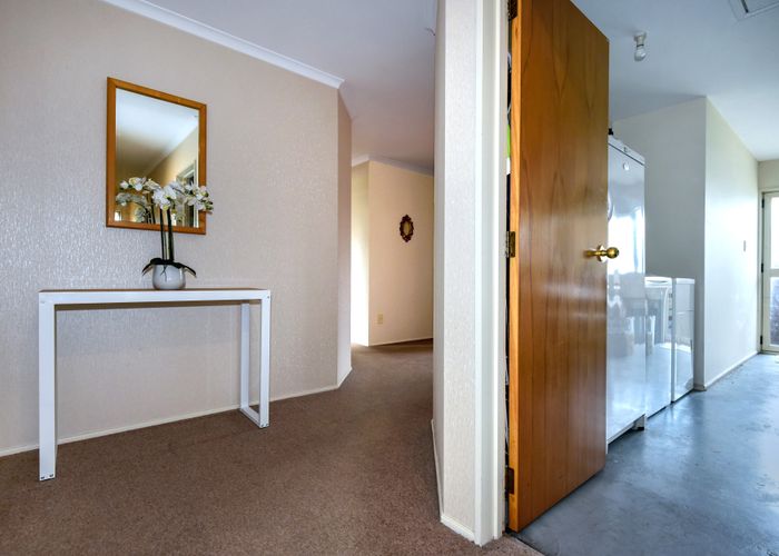  at 21 Villa Grove, Ilam, Christchurch
