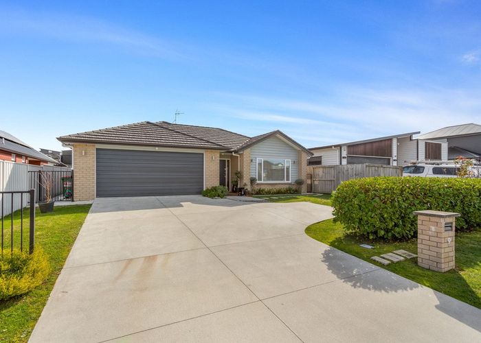  at 9 Arahi Place, Rototuna, Hamilton, Waikato