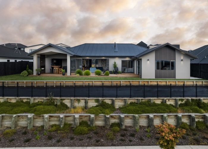 Free property data for 160 Te Huia Drive, Flagstaff, Hamilton homes.co.nz