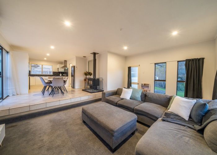  at 5 Edelweiss Grove, Timberlea, Upper Hutt, Wellington