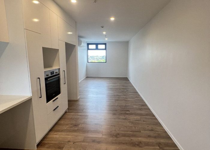  at 202/1A Kings Road, Mount Roskill, Auckland City, Auckland