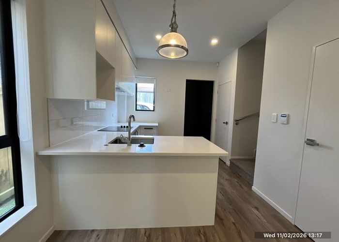  at 10/241 Don Buck Road, Massey, Waitakere City, Auckland