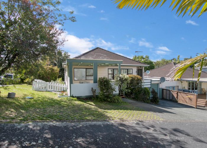 Free property data for 1/24 John Downs Drive, Browns Bay, Auckland
