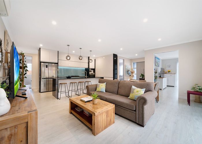  at 16 Tararua Street, Massey, Auckland