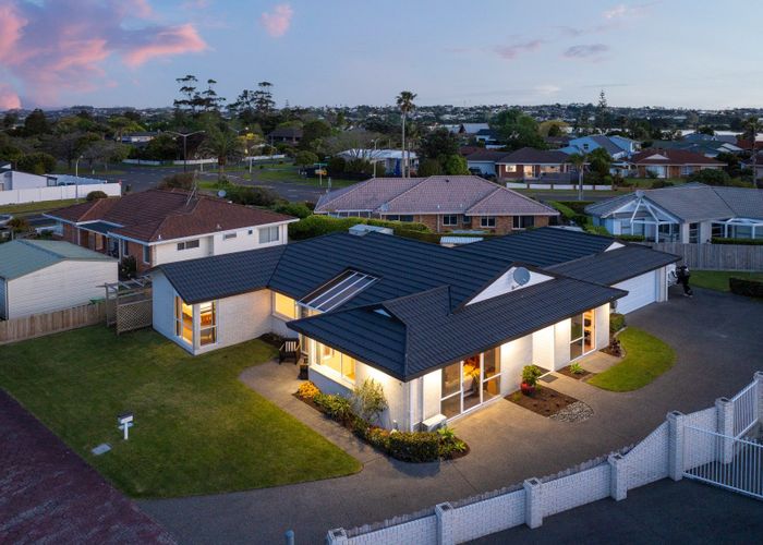 at 3 Lakeside Drive, Orewa, Rodney, Auckland