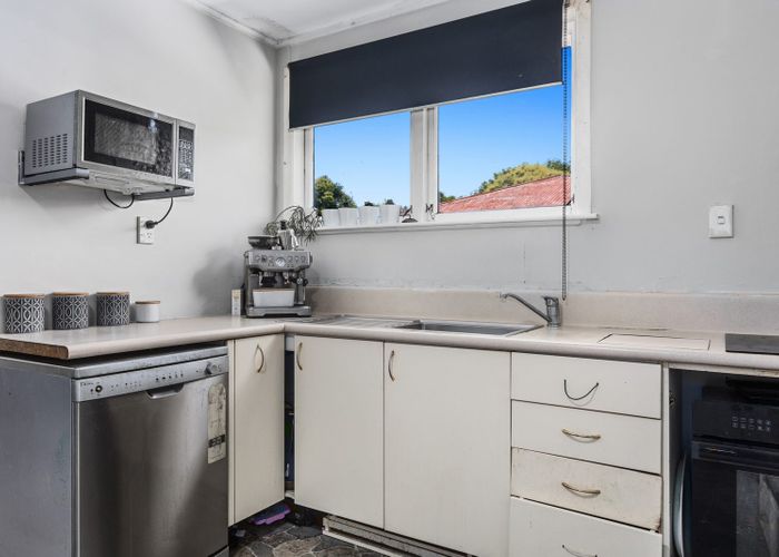  at 2 Cobham Street, Taneatua