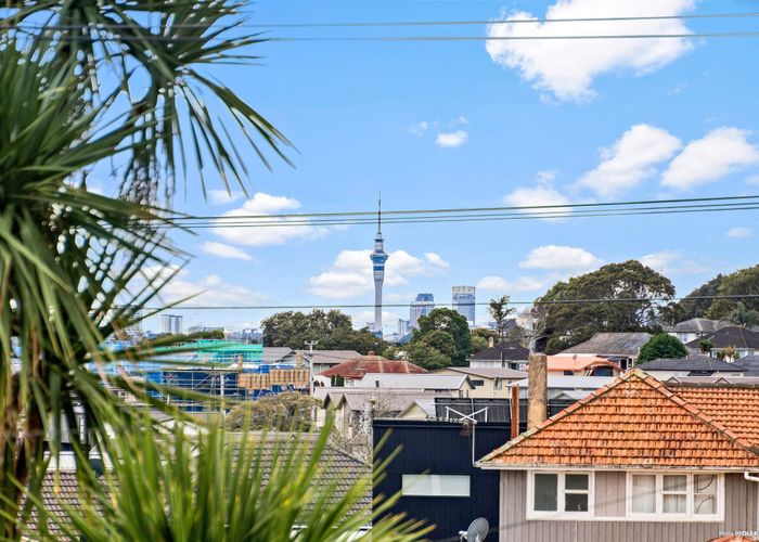  at 1/519 Richardson Road, Mount Roskill, Auckland City, Auckland