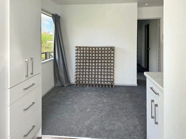  at 2/18 Northcote Rd, Takapuna, North Shore City, Auckland