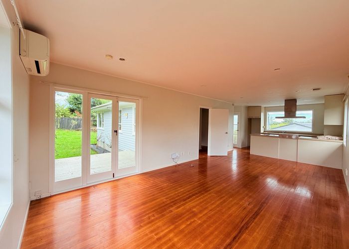  at 4 La Trobe Street, Pakuranga Heights, Manukau City, Auckland