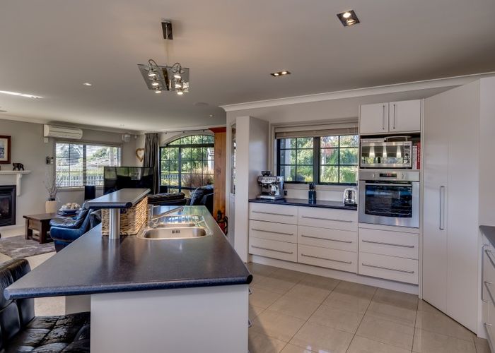  at 38 TE KARAKA DRIVE, Whakamarama