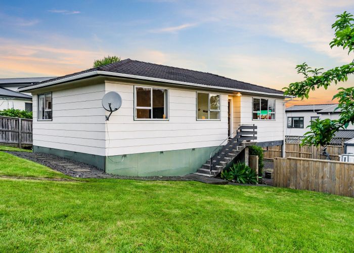  at 25 Helleur Road, Massey, Auckland