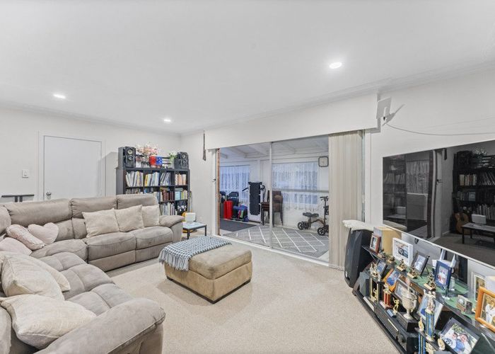  at 27 Thompson Terrace, Manurewa, Auckland
