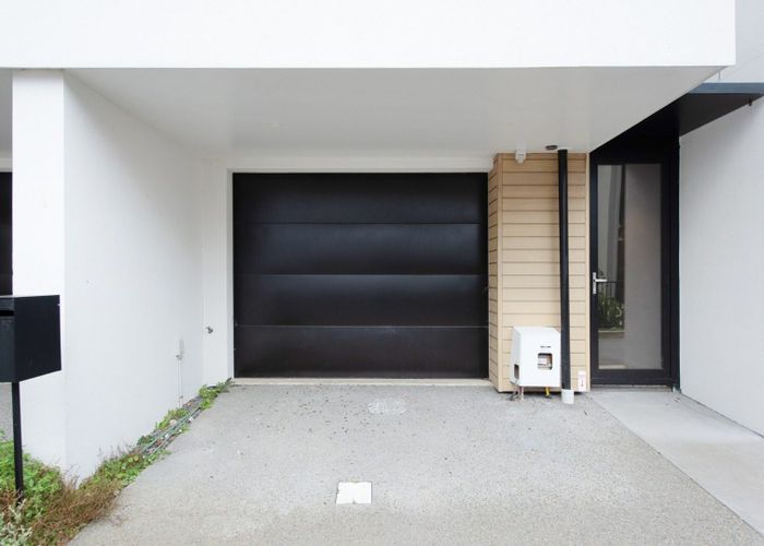  at 19 Erica Pabst WAY, Island Bay, Wellington