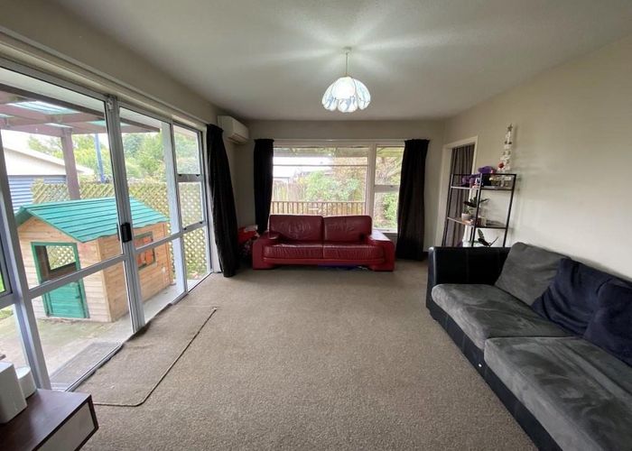  at 31 Martbern Cres, Bishopdale, Christchurch City, Canterbury