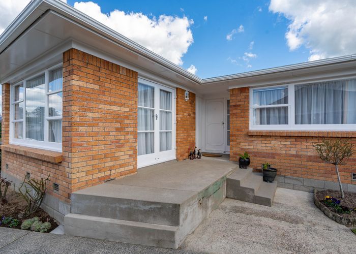  at 49 Garden Heights Avenue, Glenview, Hamilton, Waikato