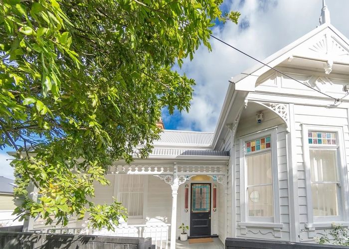  at 8 Walters Road, Mount Eden, Auckland