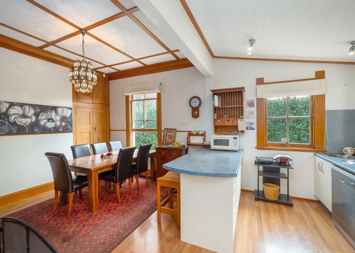  at 44 Victoria Street, Carterton