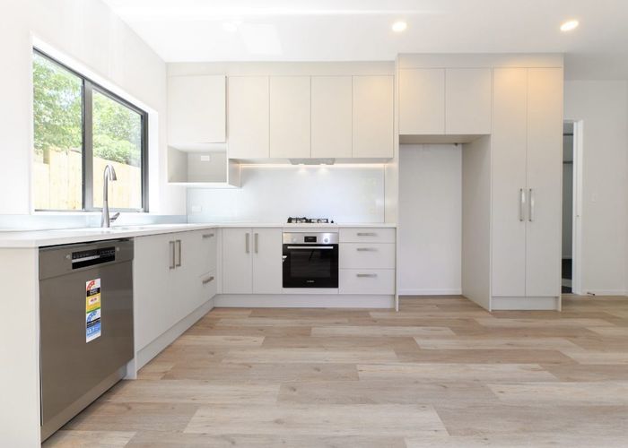  at 2E Garner Place, Glenfield, North Shore City, Auckland