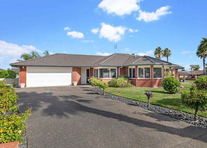  at 6 Parkhaven Drive, Rosehill, Papakura