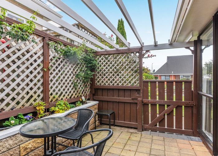  at 115 Hillcrest Road, Raumati Beach, Paraparaumu