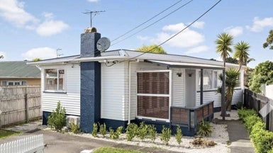  at 1C Kuaka Place, New Lynn, Auckland