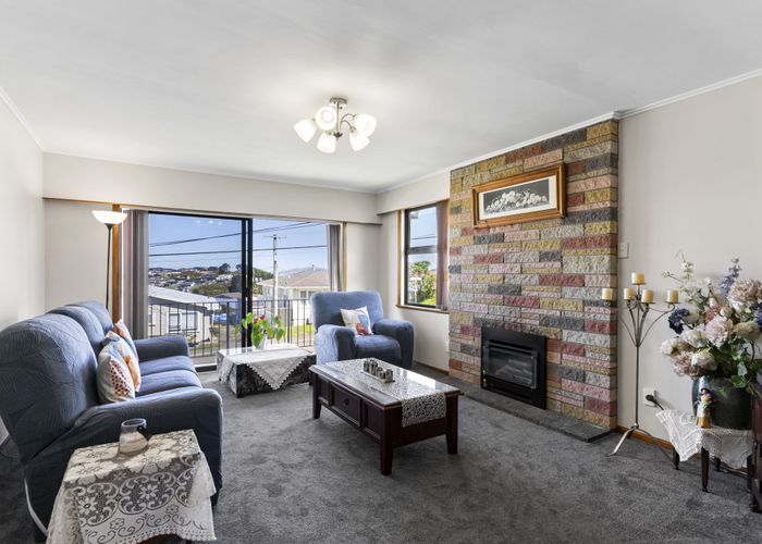  at 22 Cotswold Crescent, Newlands, Wellington, Wellington