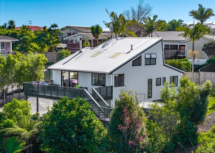  at 10 Oliver Twist Avenue, Mellons Bay, Manukau City, Auckland