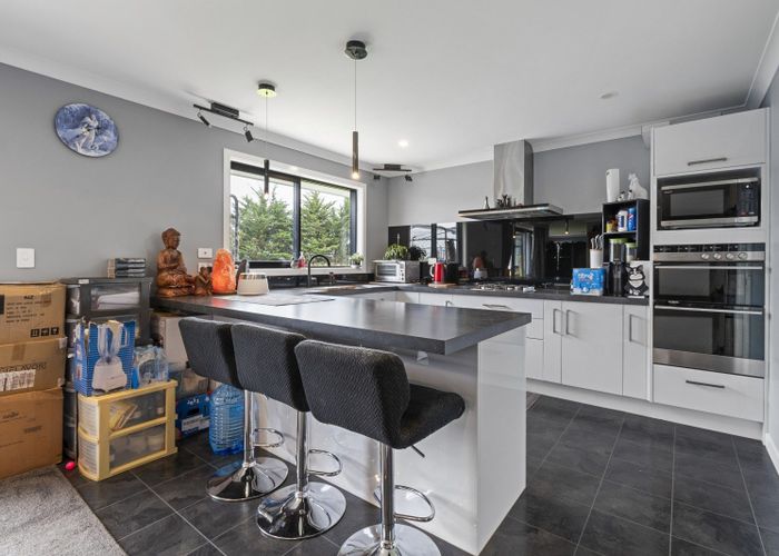  at 12 Highland View Drive, Tokomaru, Horowhenua, Manawatu / Whanganui