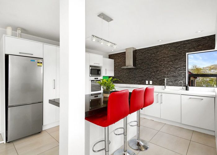  at 6 Saunders Close, Whitby, Porirua, Wellington