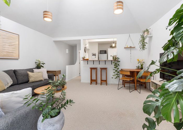  at 16 Lawson Place, Mount Victoria, Wellington, Wellington