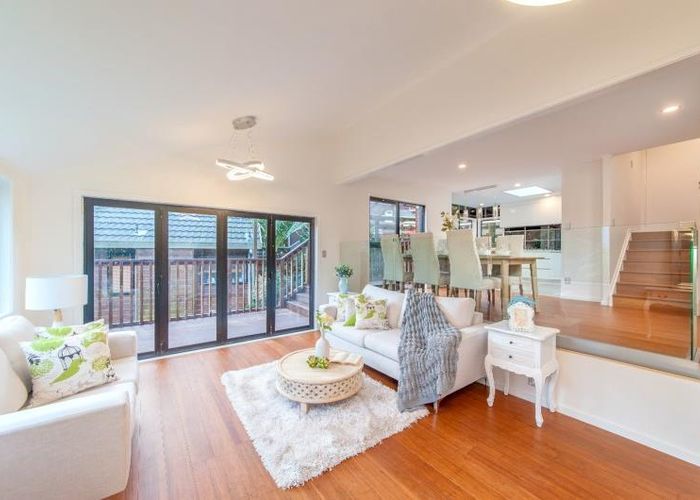  at 82 Bassett Road, Remuera, Auckland