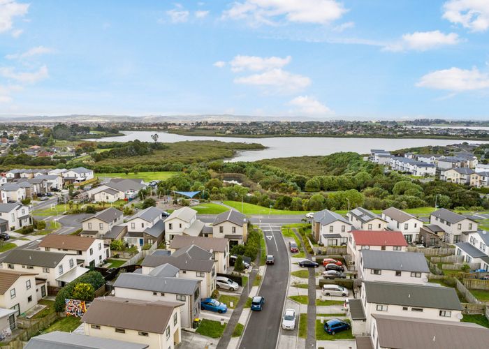  at 12 Kuparu Street, Weymouth, Auckland
