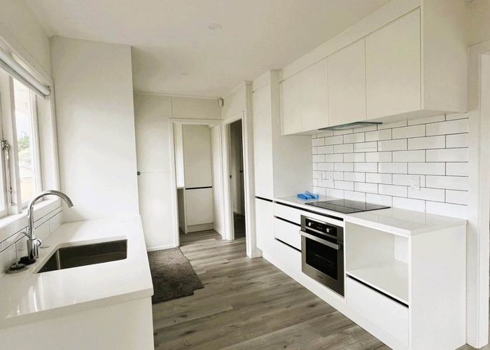  at 28 Wilsher Crescent, Henderson, Waitakere City, Auckland