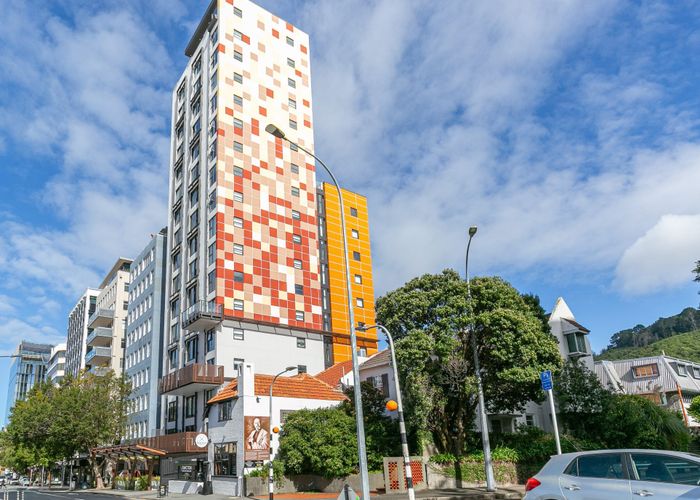  at 402/111 Molesworth Street, Thorndon, Wellington