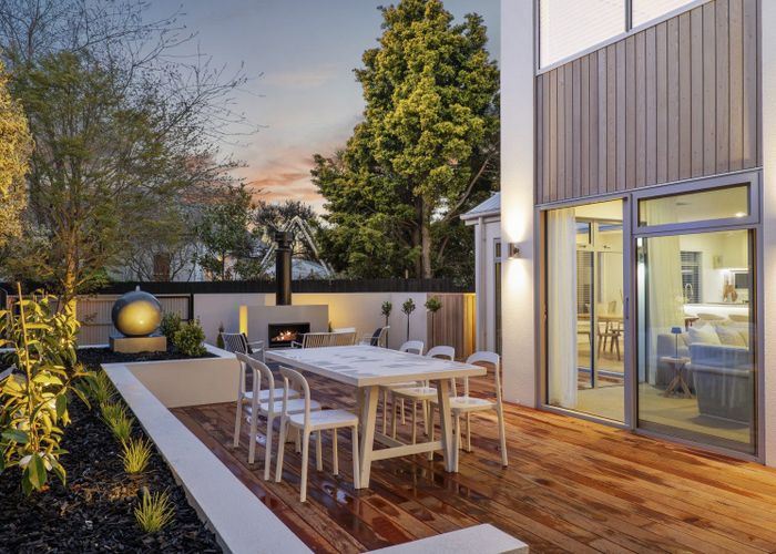  at 20A Gordon Avenue, Merivale, Christchurch City, Canterbury